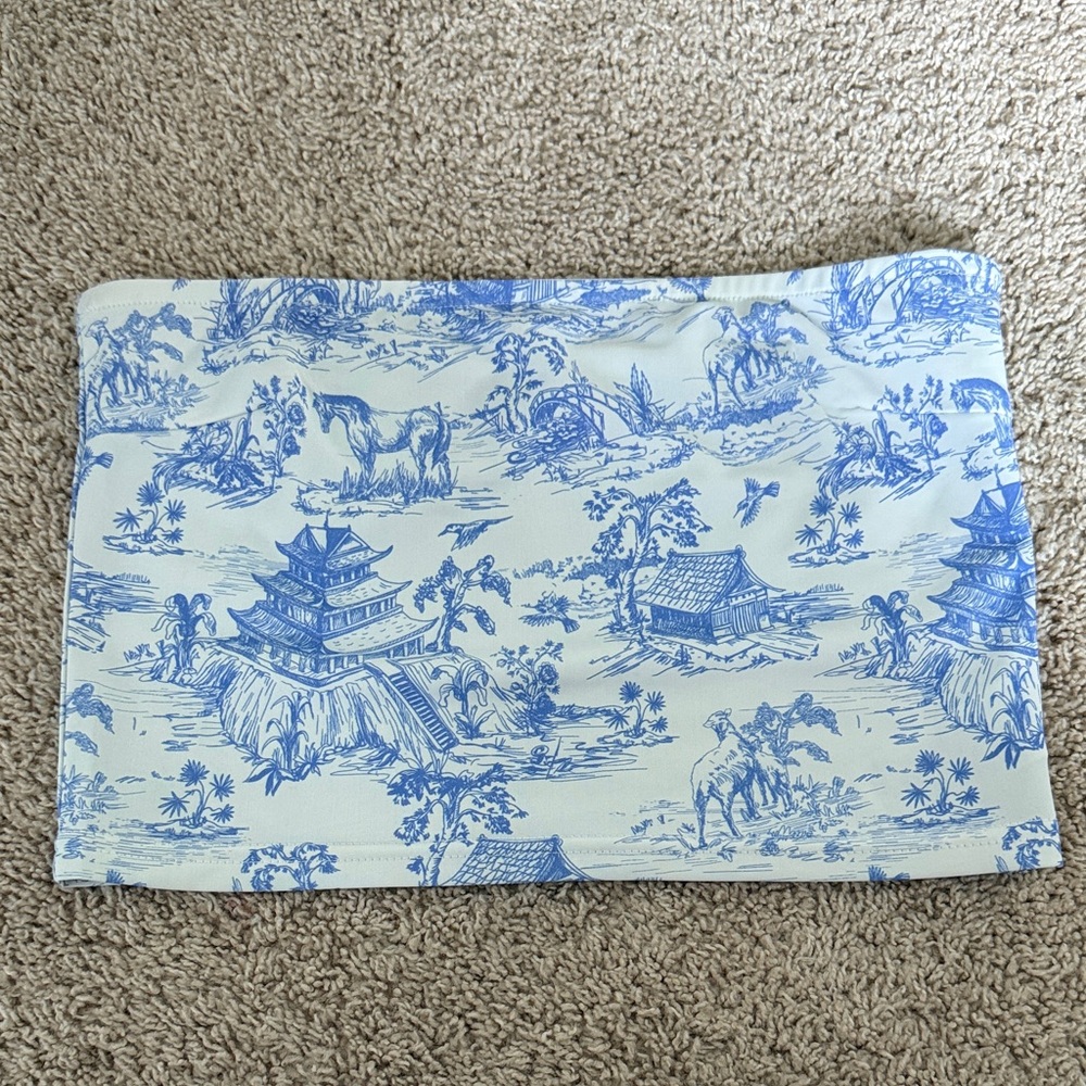 Edikted Blue and White Crop Top